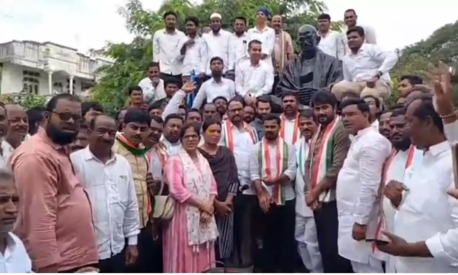 రాహుల్ గాంధీ ఎదుగుదలను చూసి బీజేపీ ఓర్వలేకపోతోంది